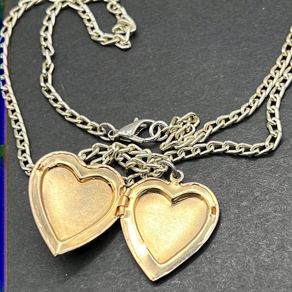 Vintage blue heart locket necklace - Picture 4 of 5